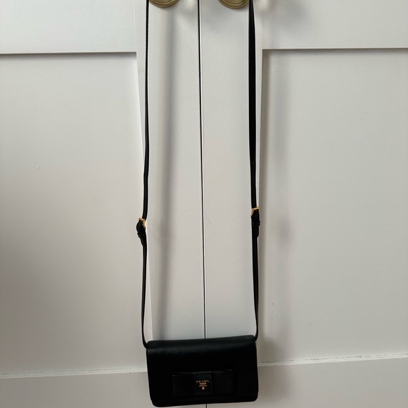 Prada Black Saffiano Bow crossbody - Picture 7 of 15